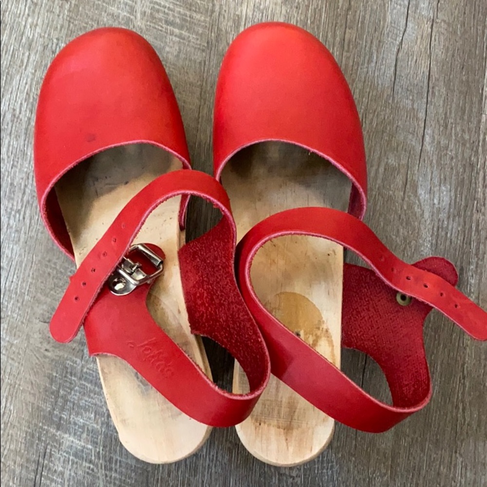 Lotta From Stockholm Red Highwoods!